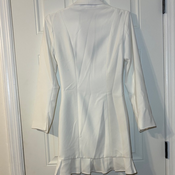 Atoir White Ruffle-Front Single-Button Blazer - Picture 3 of 4